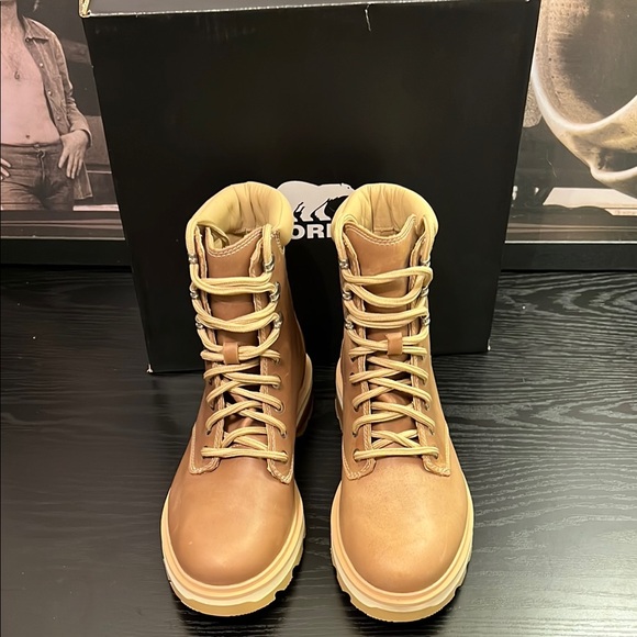 NWT + Box | SOREL Women’s Lennox Combat Boots | Canoe Tan | 9 - Picture 10 of 13